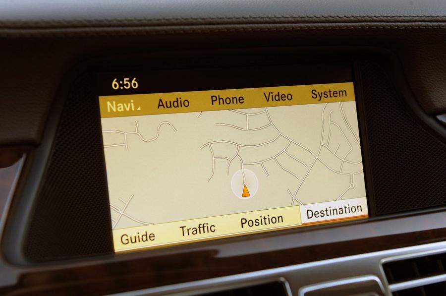  Mercedes-Benz CLS550 2012 года  (фото 15 из 121)